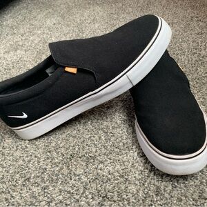 Nike Slip-on Sneaker